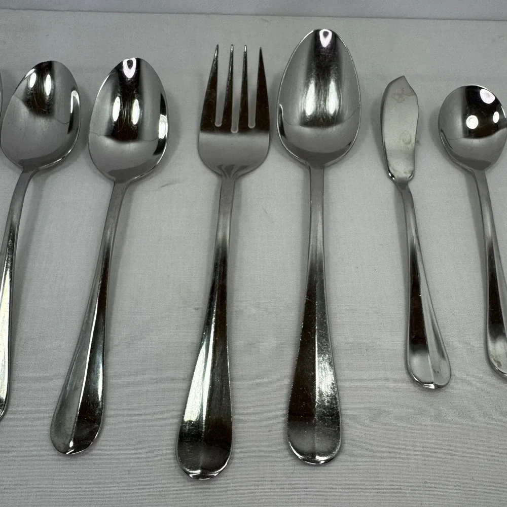 Oneida Crestwood Stainless Steel Flatware Set 18/10 Mirror Finish 7 Pieces
